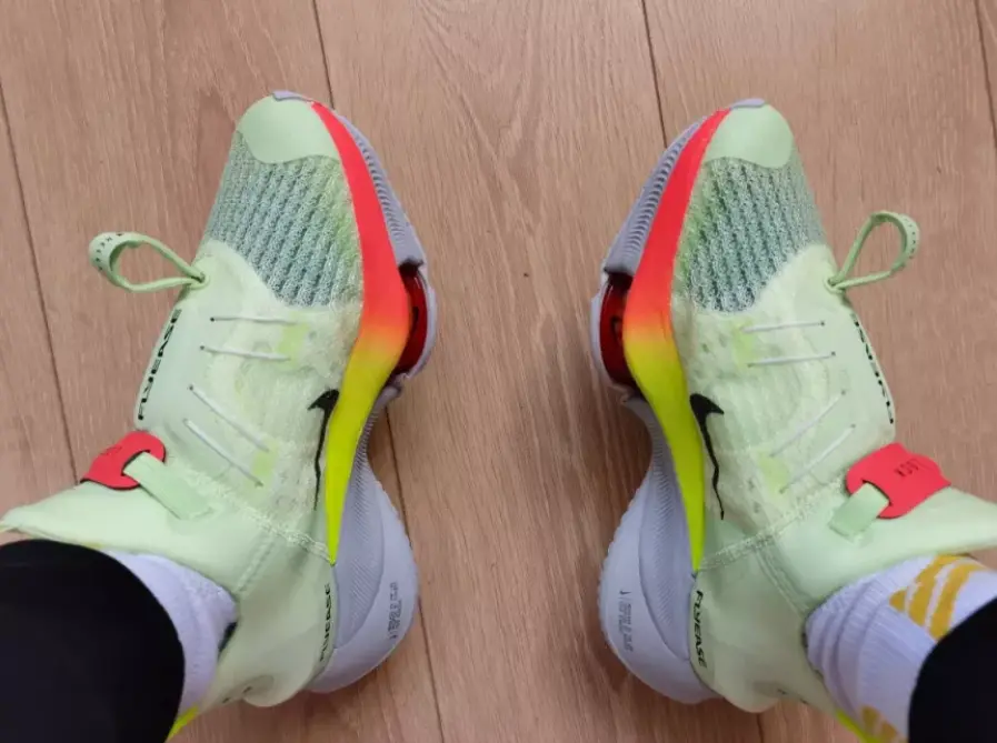Alternative view of Giày Nike Air Zoom Tempo Next% FlyEase 'Hyper Orange' CV1889-700