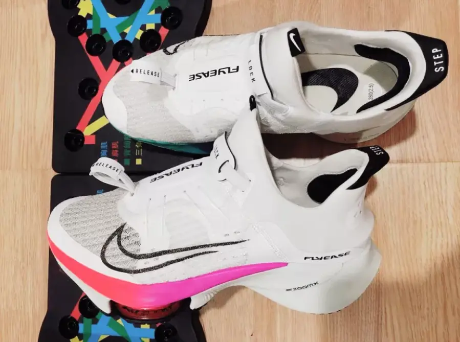 Giày Nike Air Zoom Tempo Next% FlyEase 'White Multi' CZ2853-102 - Ảnh 4