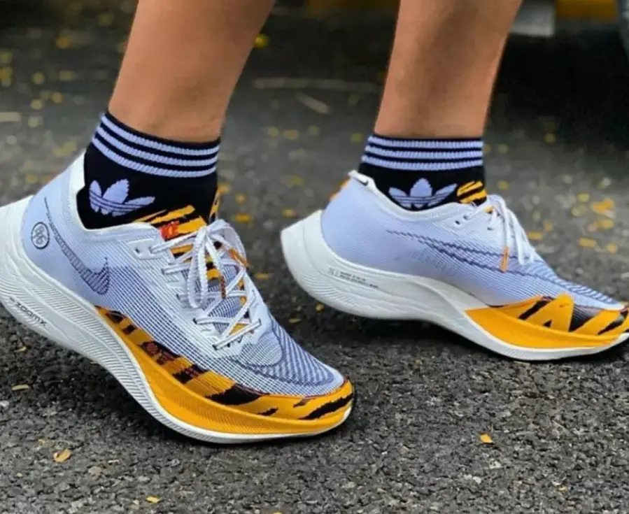 Giày Nike ZoomX Vaporfly NEXT% 2 'BRS Tiger' DM7601-100 - Ảnh 4