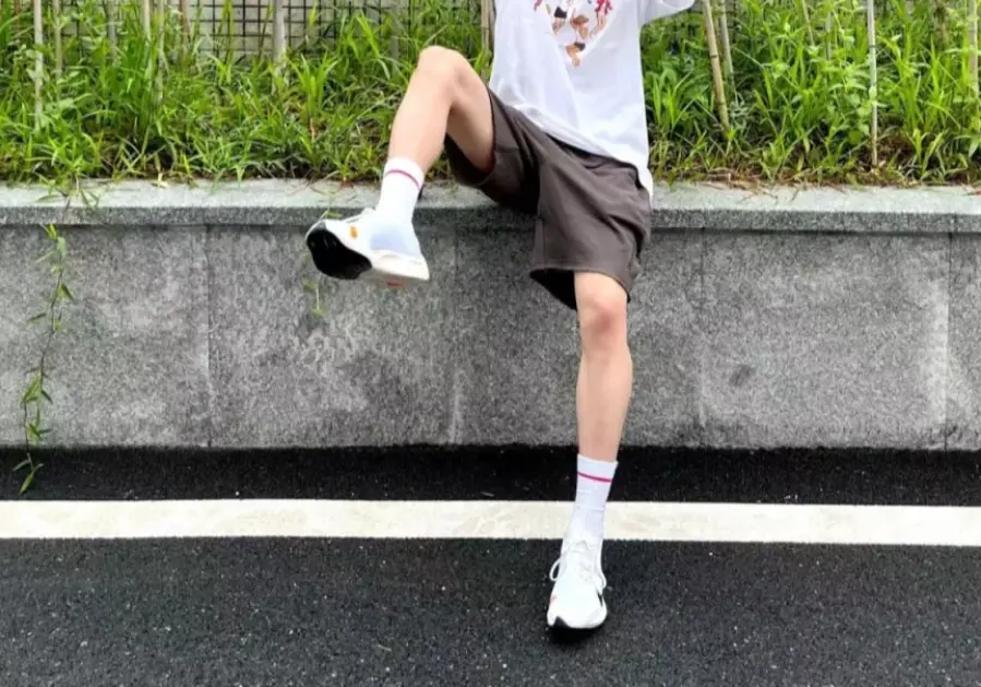 Alternative view of Giày Nike ZoomX Vaporfly NEXT% 2 'Summit White' DH9276-100