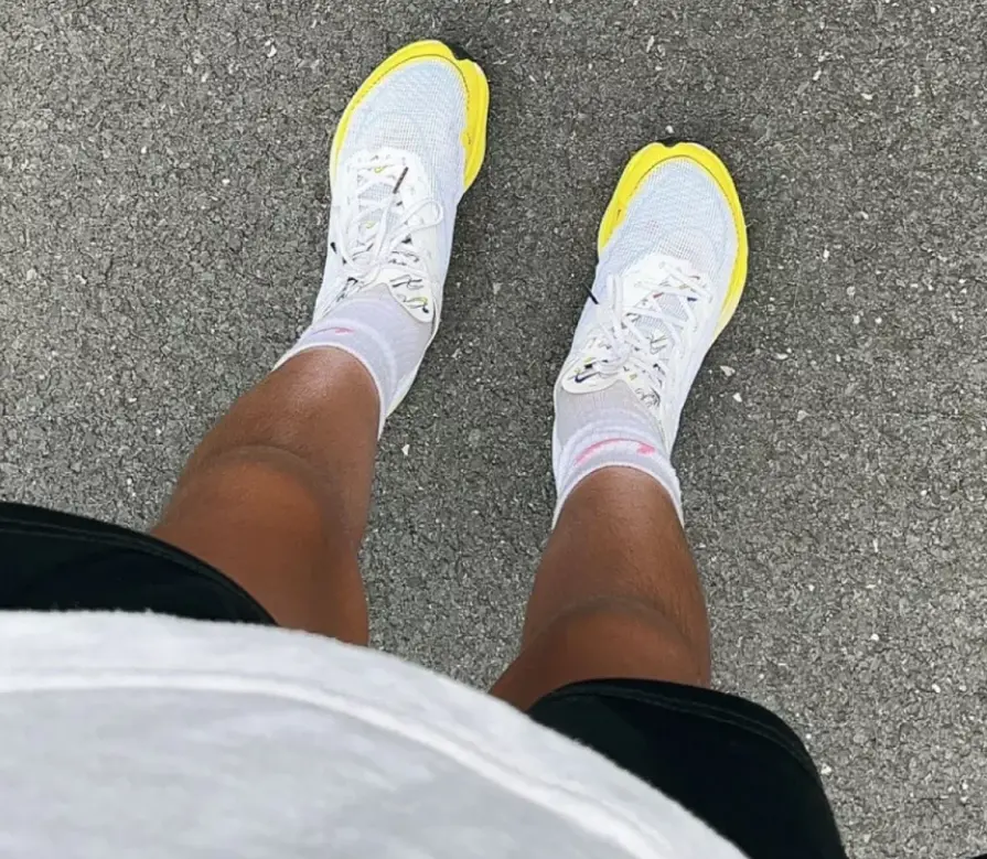 Alternative view of Giày Nike ZoomX Vaporfly NEXT% 2 'White Yellow' DM9056-100
