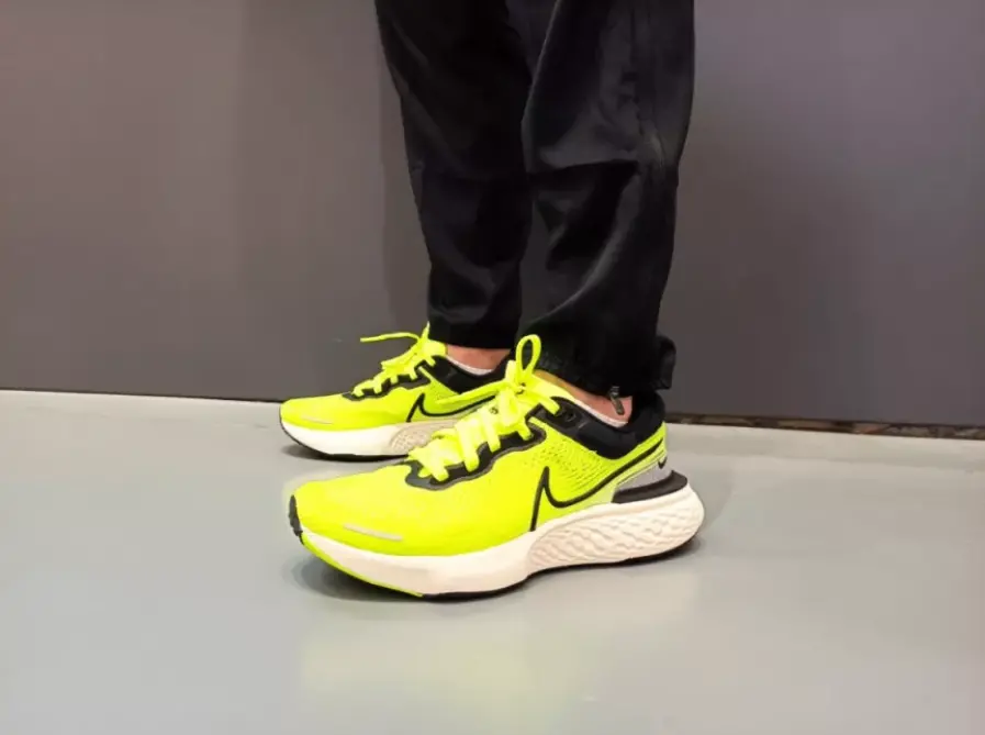Giày Nike ZoomX Invincible Run Flyknit 'Volt' CT2228-700 - Ảnh 3