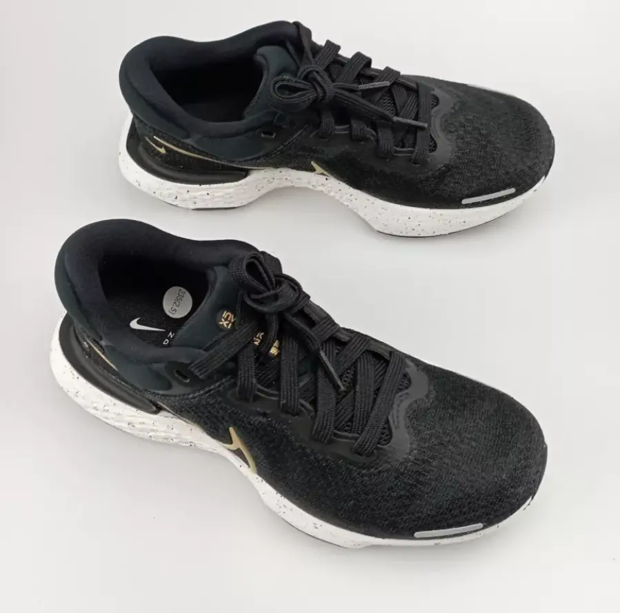 Giày Nike ZoomX Invincible Run Flyknit 'Black Metallic Gold' CT2229-004 - Ảnh 4