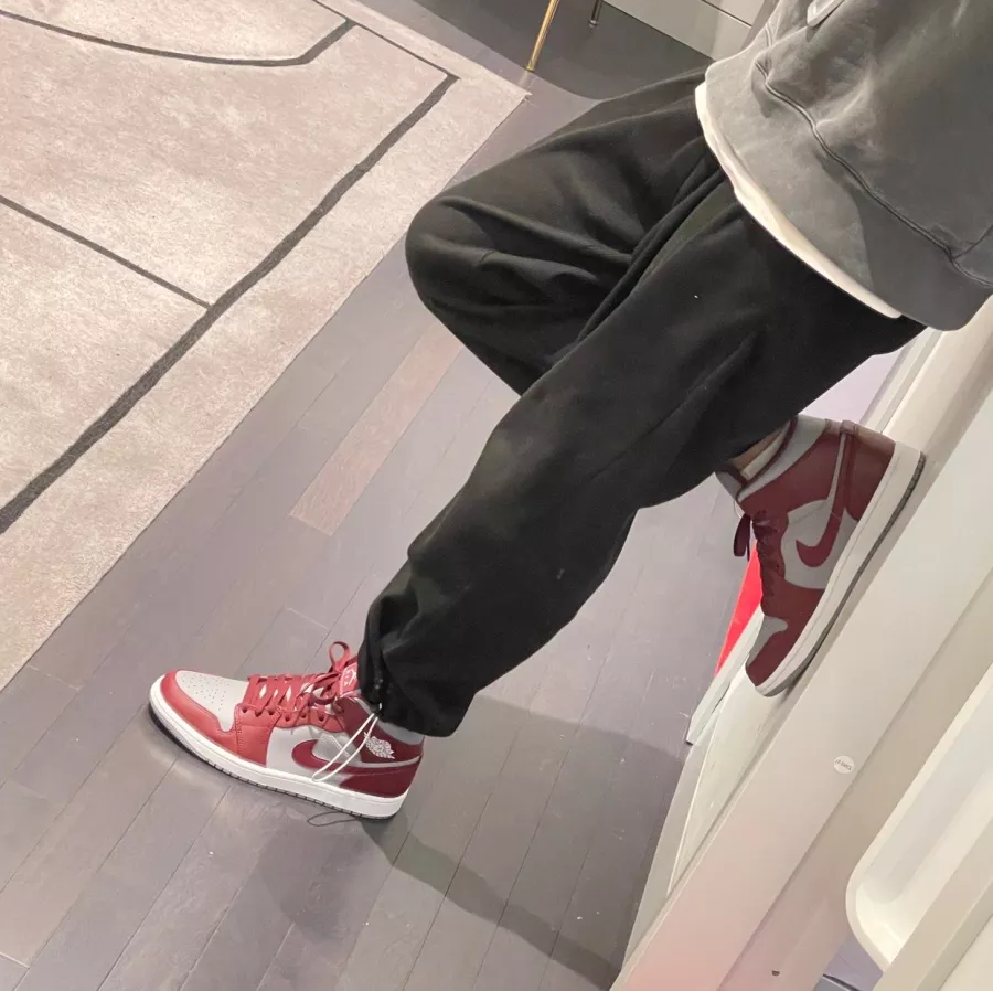 Giày Nike Air Jordan 1 Mid 'Team Red' DQ8423-615 - Ảnh 5