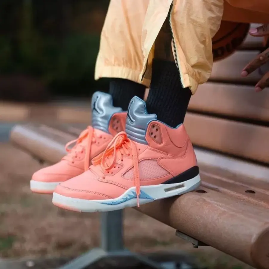 Alternative view of Giày Nike Air Jordan 5 Retro DJ Khaled 'We The Best' DV4982-641