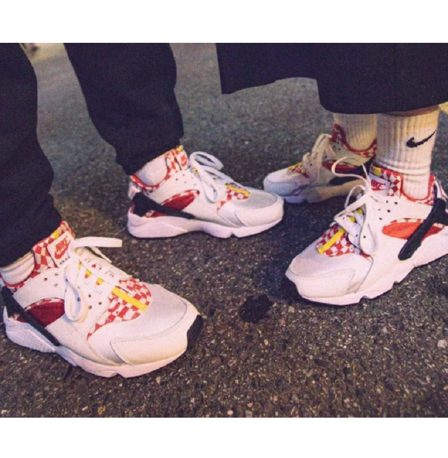 Giày Nike Air Huarache Premium QS ‘Liverpool’ DN5080-100 - Ảnh 7