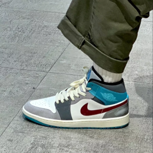 Alternative view of Giày Nike Air Jordan 1 Mid 'Exploration Unit' FB1870-161