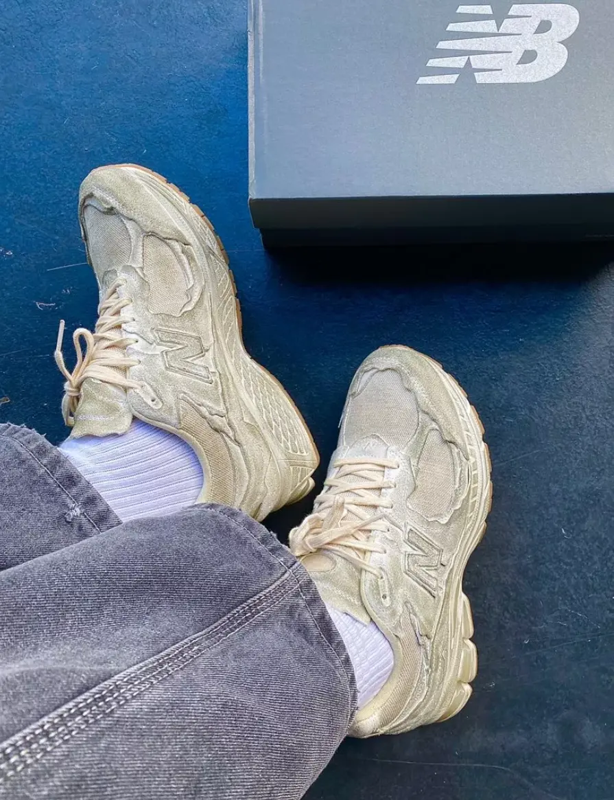 Alternative view of Giày New Balance 2002R 'Protection Pack Distressed' M2002RDG