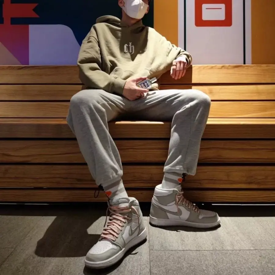Giày Nike Wmns Air Jordan 1 Retro High OG 'Seafoam' CD0461-002 - Ảnh 6