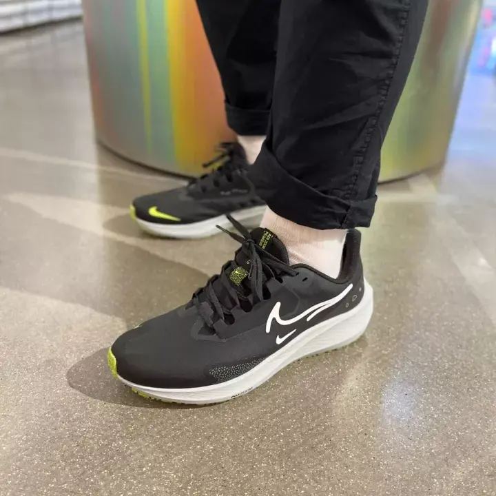 Giày Nike Air Zoom Pegasus 39 Shield 'Black Dark Smoke Grey' DO7625-002 - Ảnh 7