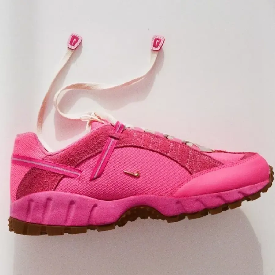 Alternative view of Giày Nike Air Humara LX Jacquemus 'Pink Flash' DX9999-600