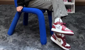 Alternative view of Giày Nike Air Jordan 1 Low GS ‘Bordeaux’ 553560-615