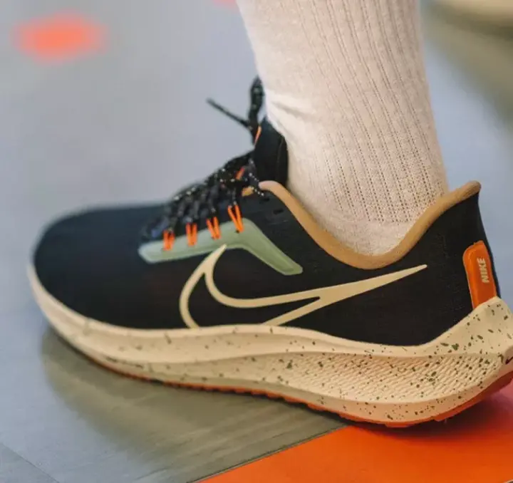 Giày Nike Air Zoom Pegasus 39 'Black White Orange' DX6039-071 - Ảnh 3