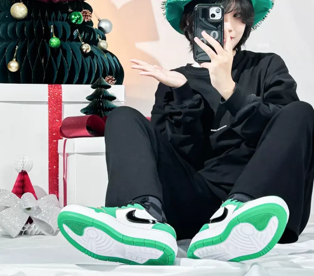 Alternative view of Giày Nike Air Jordan 1 Elevate Low SE 'Lucky Green' DQ8394-301
