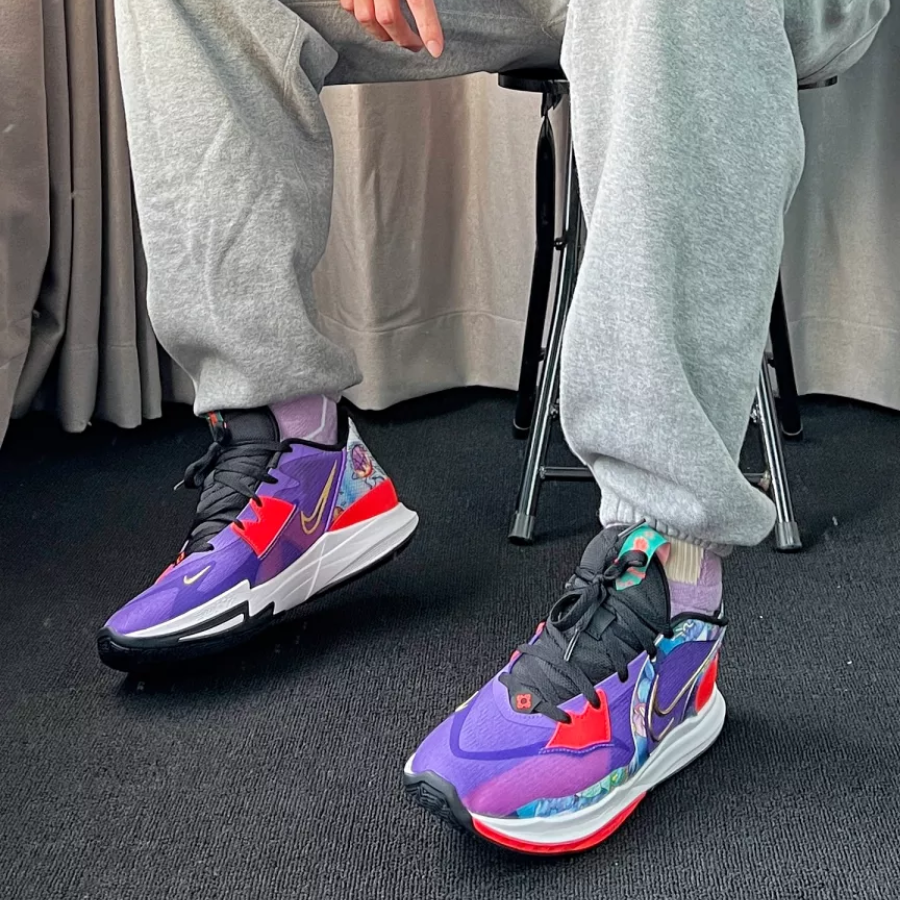 Giày Nike Kyrie Low 5 EP 'Jewell Loyd Mural' DJ6014-002 - Ảnh 2