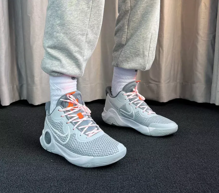 Alternative view of Giày Nike KD Trey 5 IX 'Pure Platinum' CW3402-011