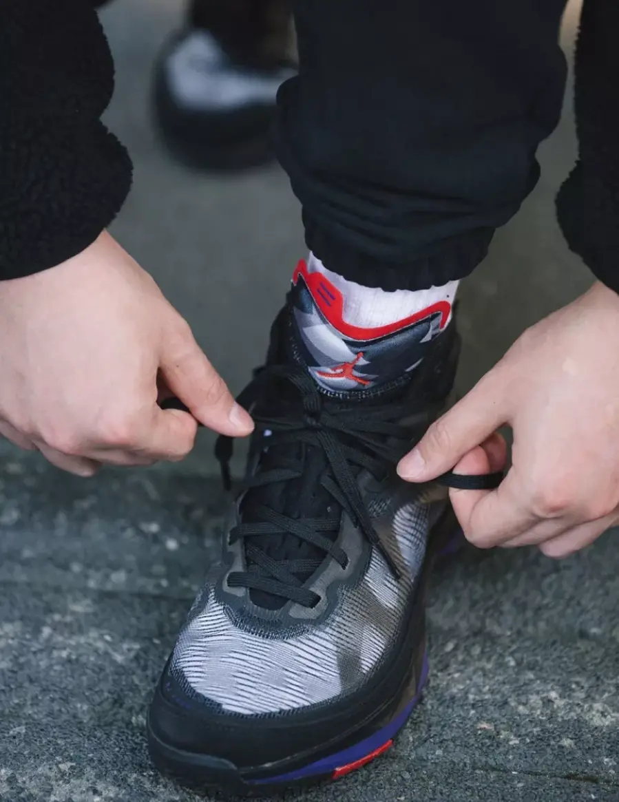 Alternative view of Giày Nike Air Jordan 37 'Raptors' DV0747-065