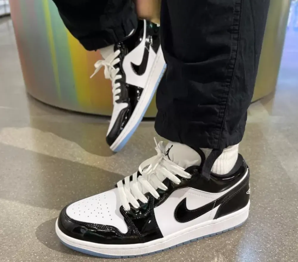 Alternative view of Giày Nike Air Jordan 1 Low 'Dark Concord' DV1309-100