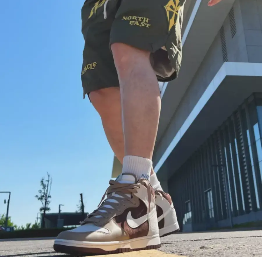 Alternative view of Giày Nike Dunk High “Light Chocolate” DH5348-100‬