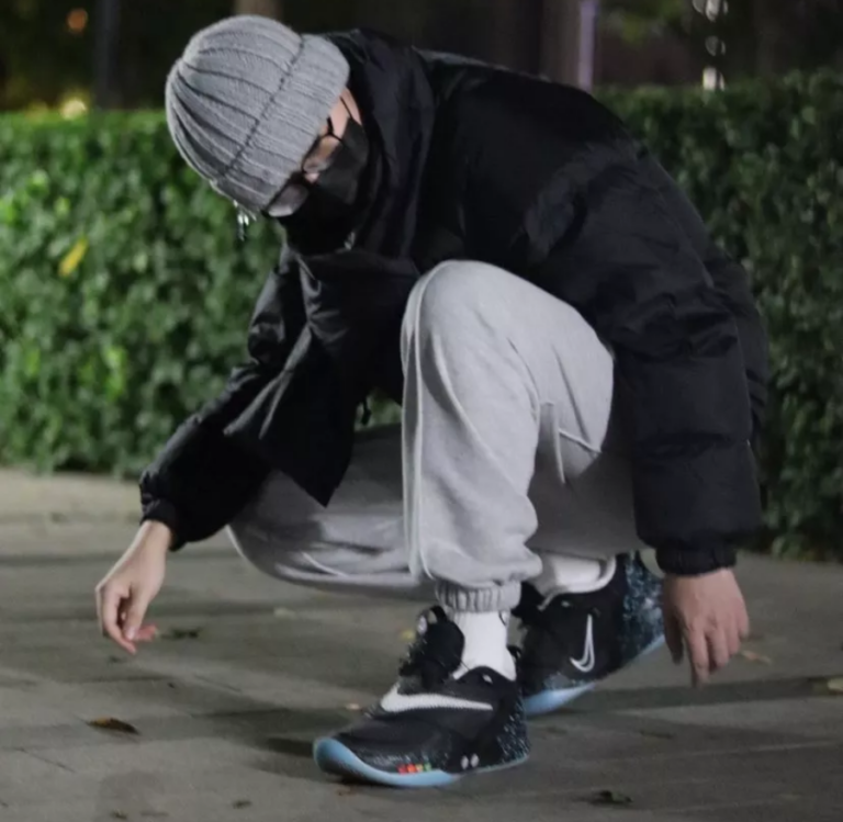 Alternative view of Giày Nike Adapt BB 20 GC 'Alternate Nike Mag' CV2442-002