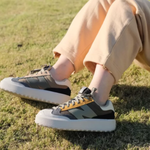 Alternative view of Giày New Balance 302 'Dark Camo Rich Oak' CT302PD