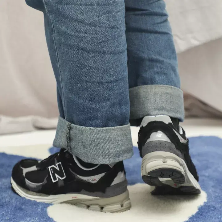 Giày New Balance 2002R 'Protection Pack - Black Grey' M2002RDJ - Ảnh 5