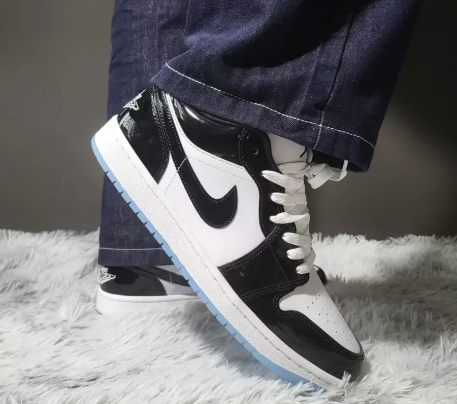 Giày Nike Air Jordan 1 Low GS 'Concord' DV1333-100 - Ảnh 3