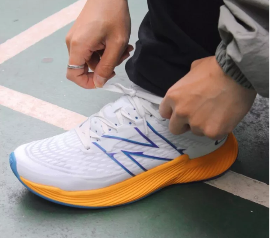 Giày New Balance FuelCell Prism V2 'Gray' MFCPZLW2 - Ảnh 5