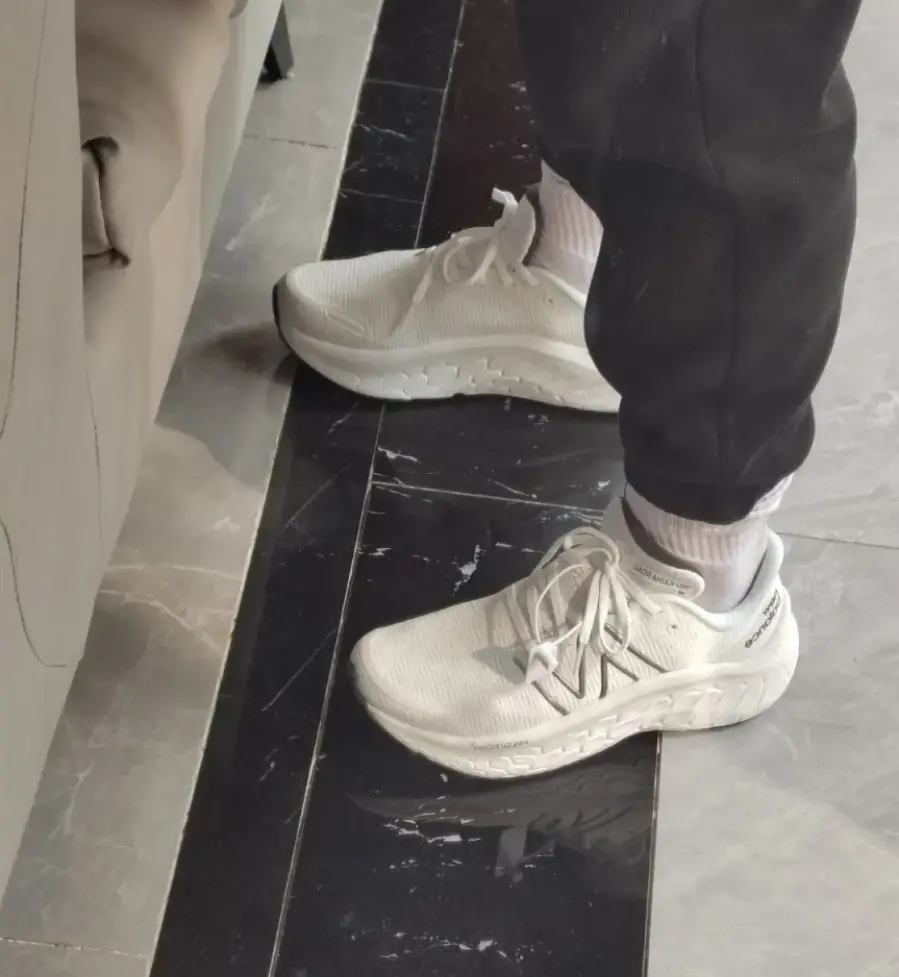 Alternative view of Giày New Balance Fresh Foam Kaiha V1 'White' MKAIRCW1