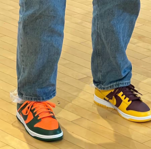 Alternative view of Giày Nike Dunk Low Retro 'Miami Hurricanes' DD1391-300