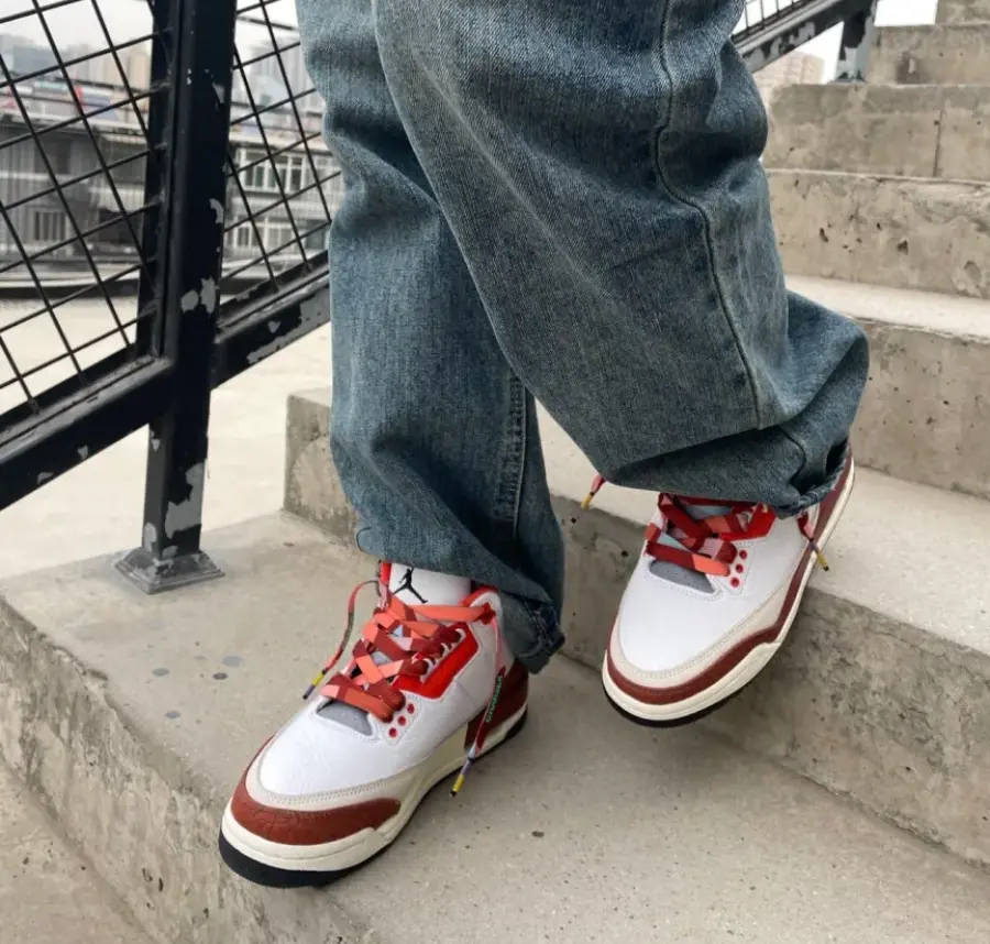 Alternative view of Giày Nike Air Jordan 3 Retro GS 'Mars Stone' DV7028-108
