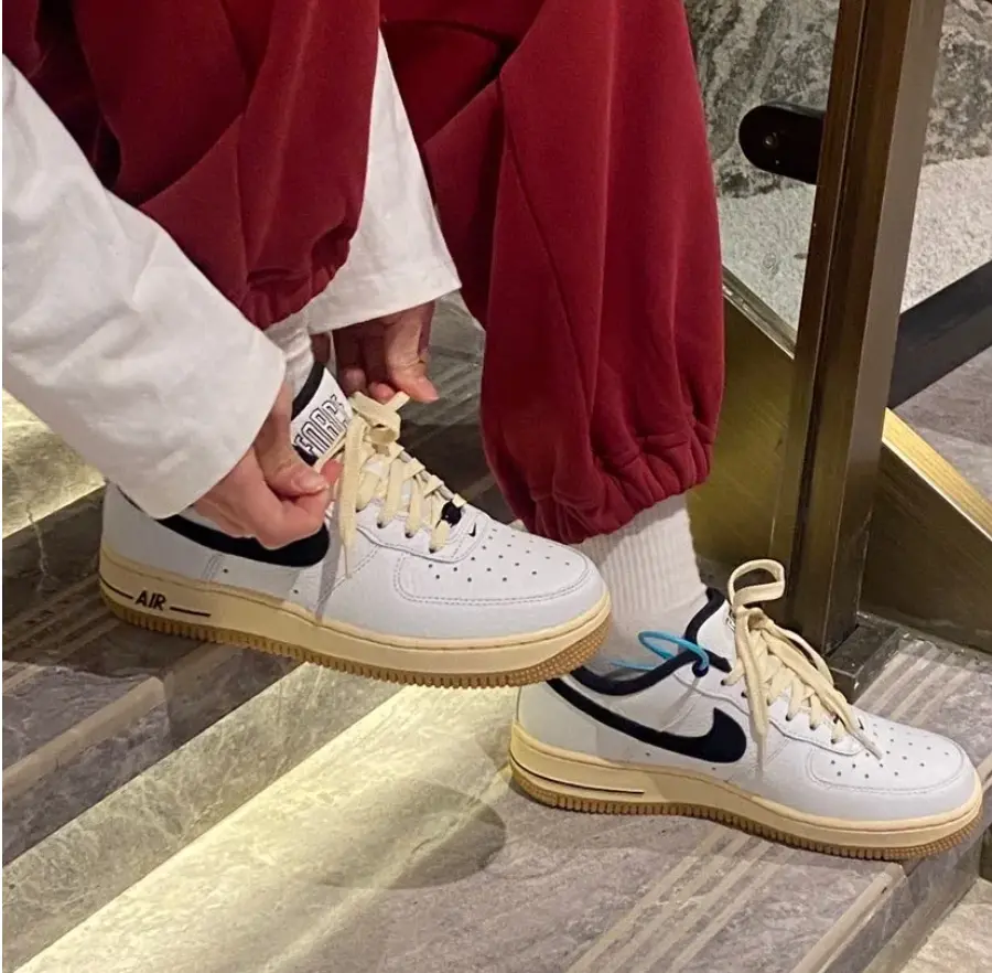 Giày Nike Air Force 1 '07 'Command Force - White Black' DR0148-101 - Ảnh 6