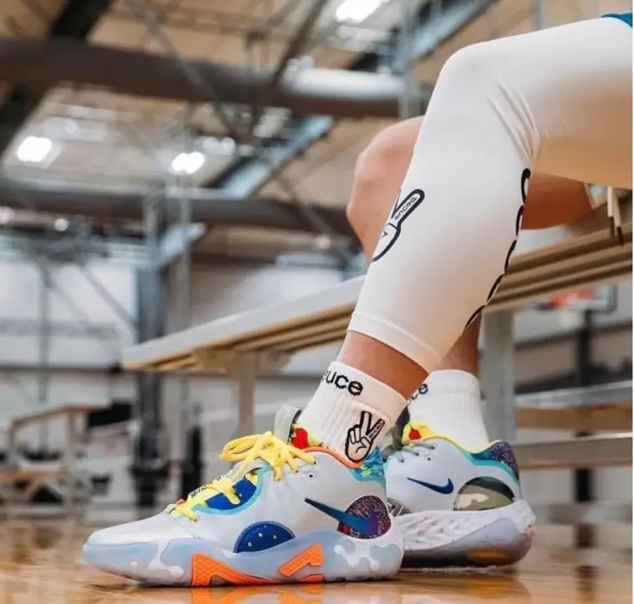 Alternative view of Giày Nike PG 6 EP 'What The' DR8960-700