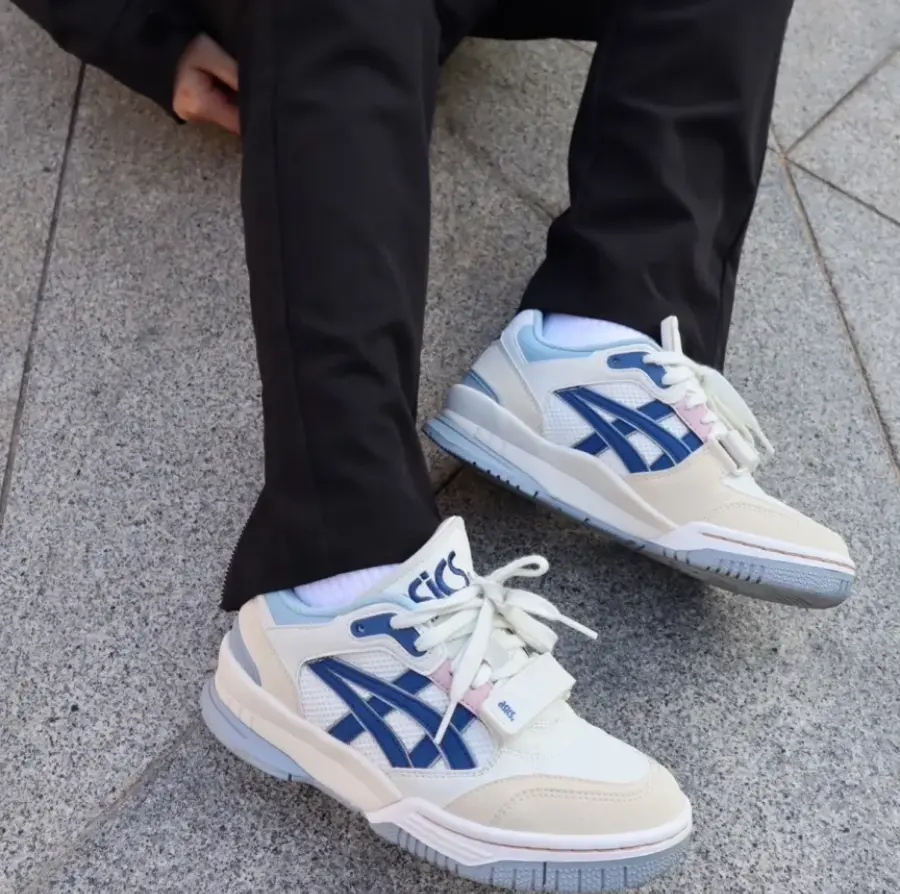 Alternative view of Giày Asics Gel-Spotlyte Low V2 'Coastal Blue' 1203A312-700