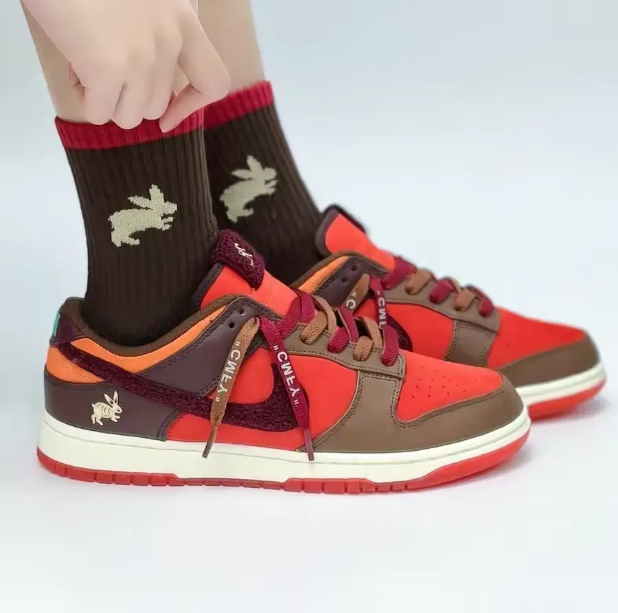 Alternative view of Giày Nike Dunk Low Retro PRM 'Light Crimson' FD4203-661