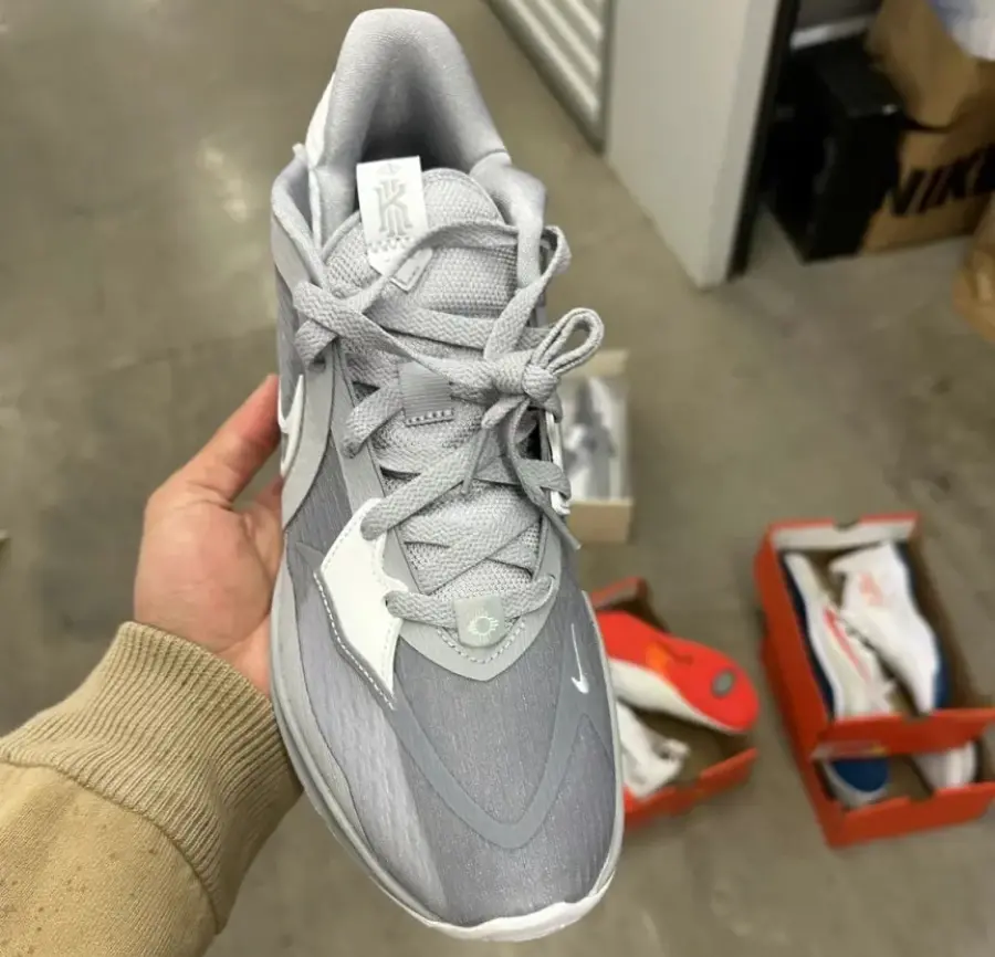 Giày Nike Kyrie Low 5 TB EP 'Grey Wolf' DX6565-001 - Ảnh 3