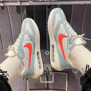 Alternative view of Giày Nike Air Max Dawn 'Ghost Aqua Flash Crimson' DH5131-400