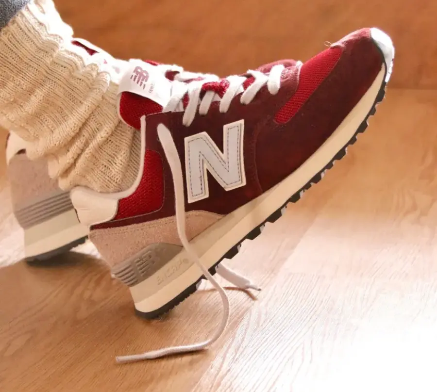 Alternative view of Giày New Balance 574 'Lunar New Year Classic Crimson' U574LR2