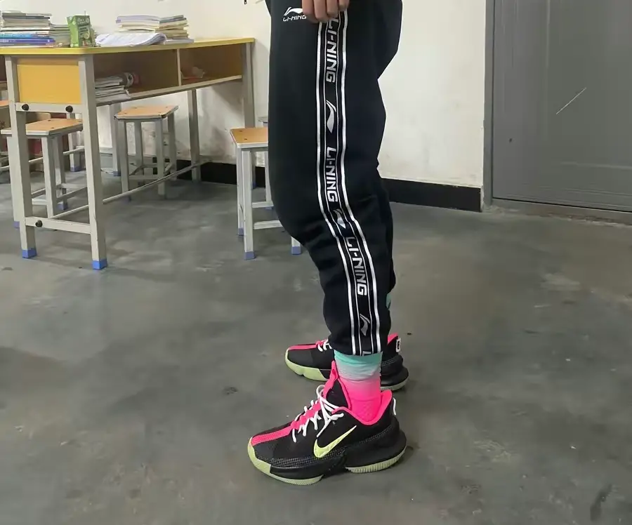Giày Nike LeBron Ambassador 13 'Black Lime' CQ9329-001 - Ảnh 5
