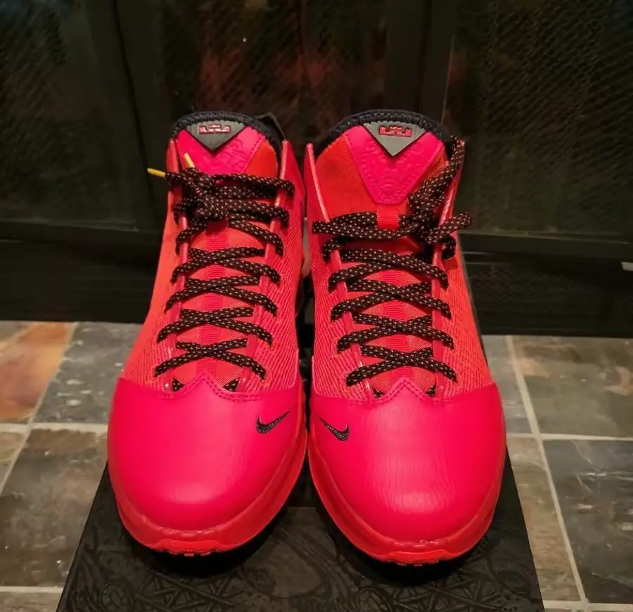 Giày Nike LeBron 19 Low 'Light Crimson' DO9829-600 - Ảnh 3