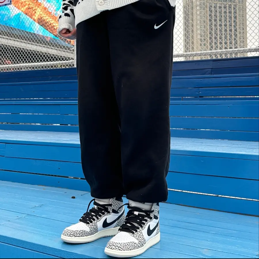 Giày Nike Air Jordan 1 Retro High GS 'White Cement' FD1437-052 - Ảnh 3