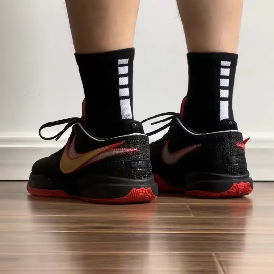 Giày Nike LeBron 20 GS 'Trinity' DQ8651-001 - Ảnh 4