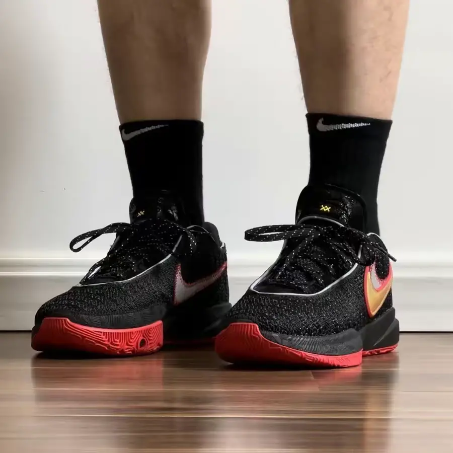 Giày Nike LeBron 20 GS 'Trinity' DQ8651-001 - Ảnh 3
