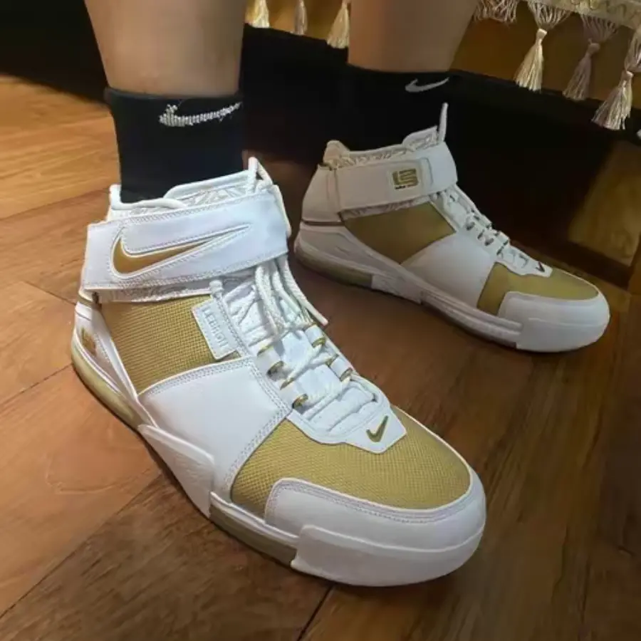 Giày Nike Zoom Lebron 2 Retro 'Maccabi' 2022 DJ4892-100 - Ảnh 6