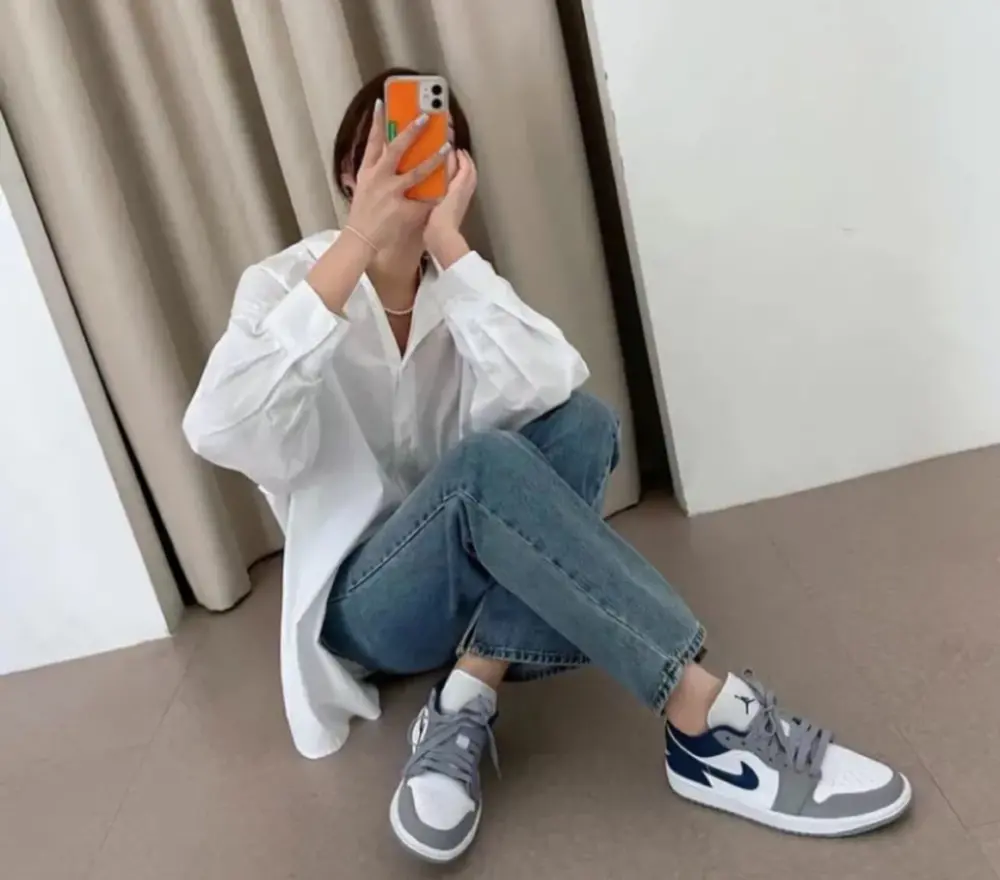 Alternative view of Giày Nike Air Jordan 1 Low 'French Blue' DC0774-042