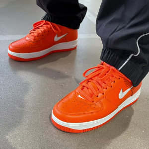 Alternative view of Giày Nike Air Force 1 Jewel 'Safety Orange' FJ1044-800