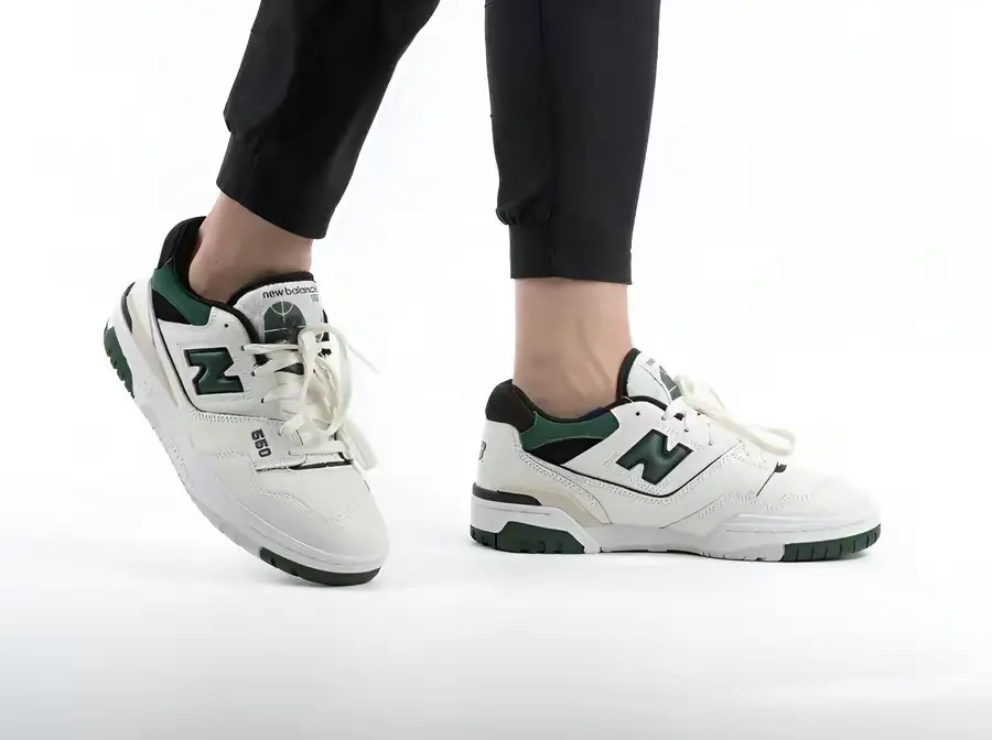 Alternative view of Giày New Balance 550 'White Pine Green' BB550VTC
