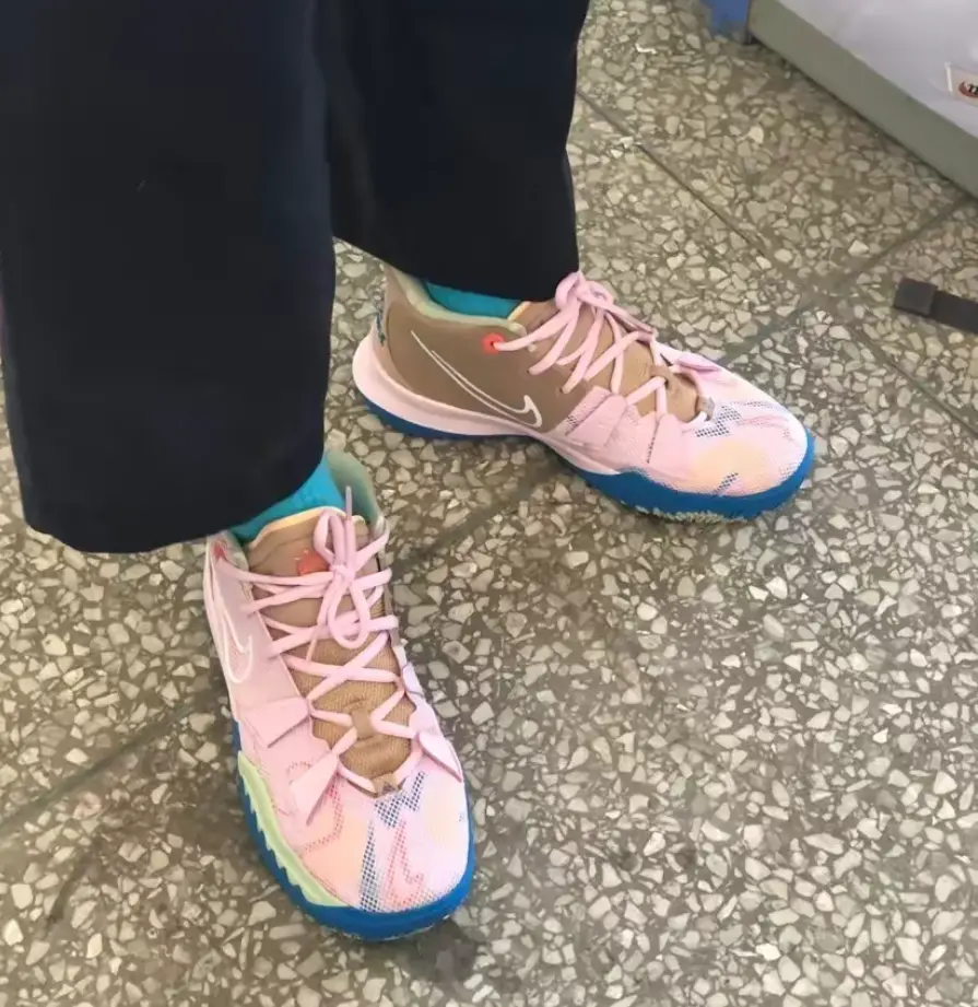 Giày Nike Zoom Kyrie 7 1 World 1 People Blue Green GS CT4080-600 - Ảnh 3