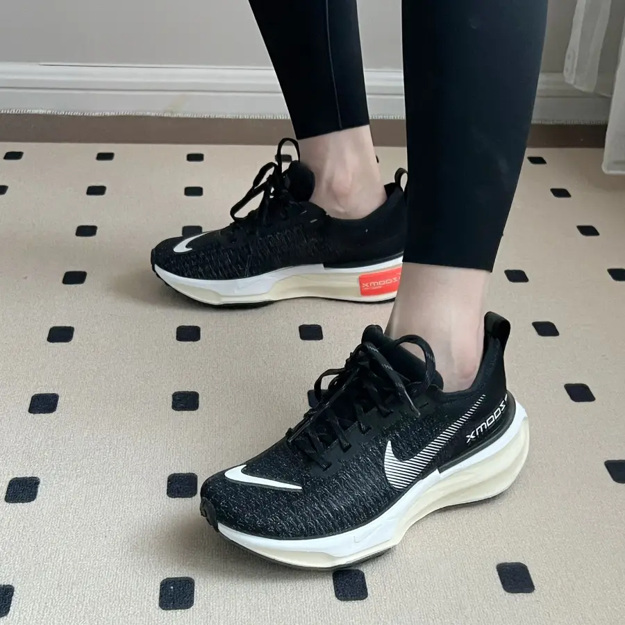 Alternative view of Giày Nike ZoomX Invincible Run Flyknit 3 'Black White' DR2615-001