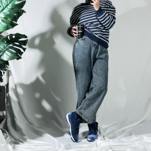 Alternative view of Giày Nike Air Jordan 11 Retro 'Midnight Navy Velvet' AR0715-441